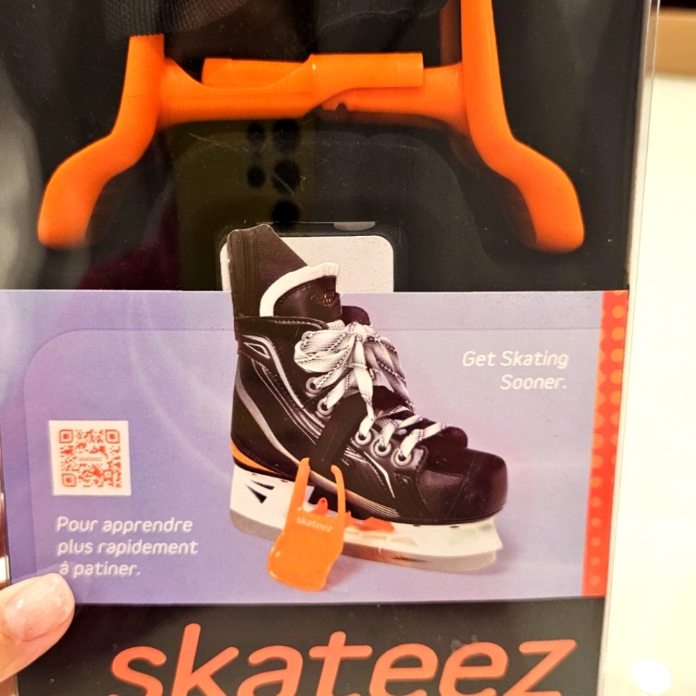 Skateez kids skate trainer size Y8 to J3